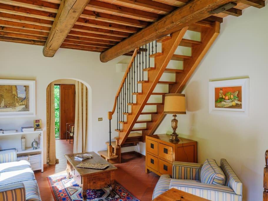 Stalla - Villa with garden in the historic center