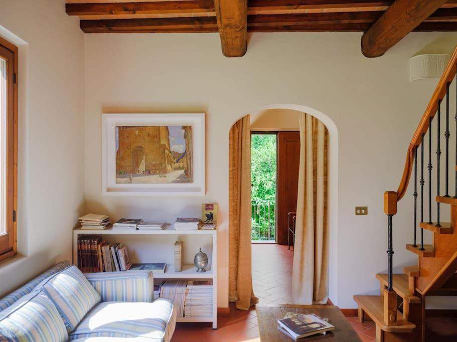 Stalla - Villa with garden in the historic center