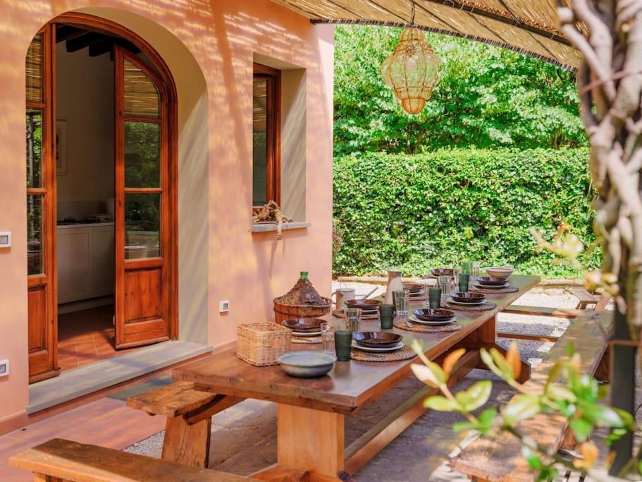 Stalla - Villa with garden in the historic center