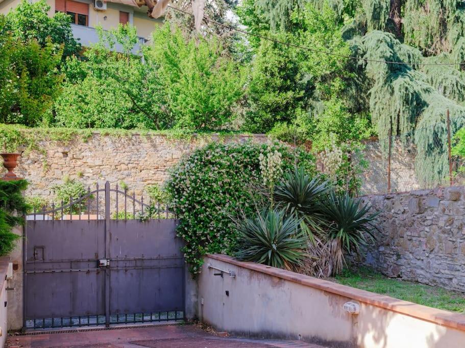 Stalla - Villa with garden in the historic center