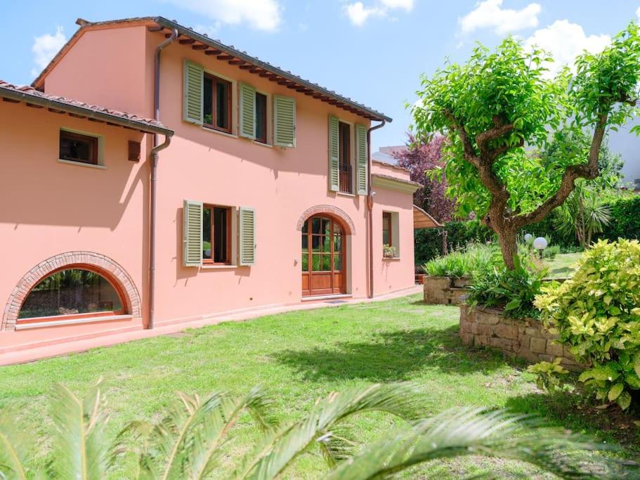 Stalla - Villa with garden in the historic center