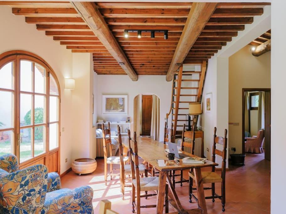 Stalla - Villa with garden in the historic center