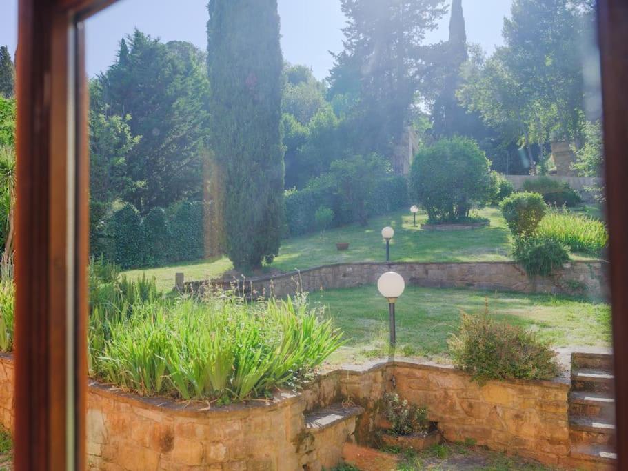Stalla - Villa with garden in the historic center