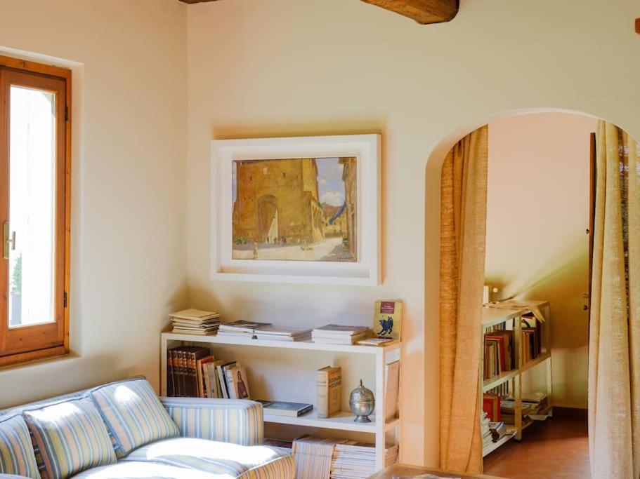 Stalla - Villa with garden in the historic center