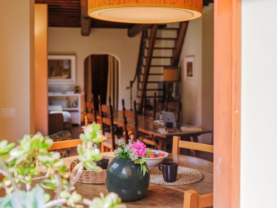 Stalla - Villa with garden in the historic center