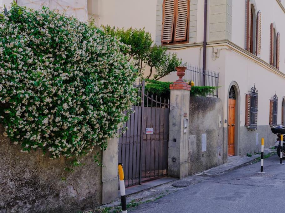 Stalla - Villa with garden in the historic center