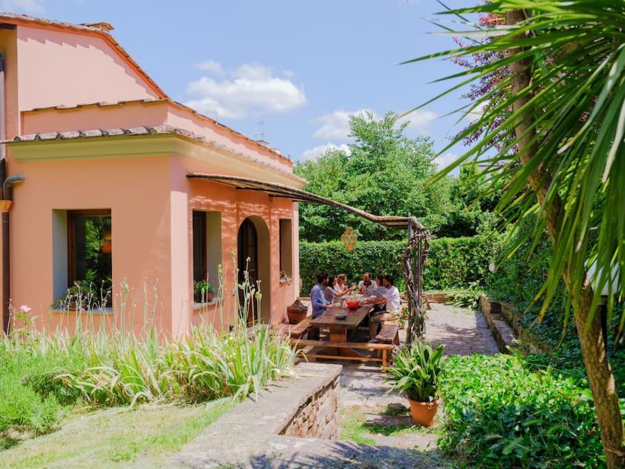 Stalla - Villa with garden in the historic center