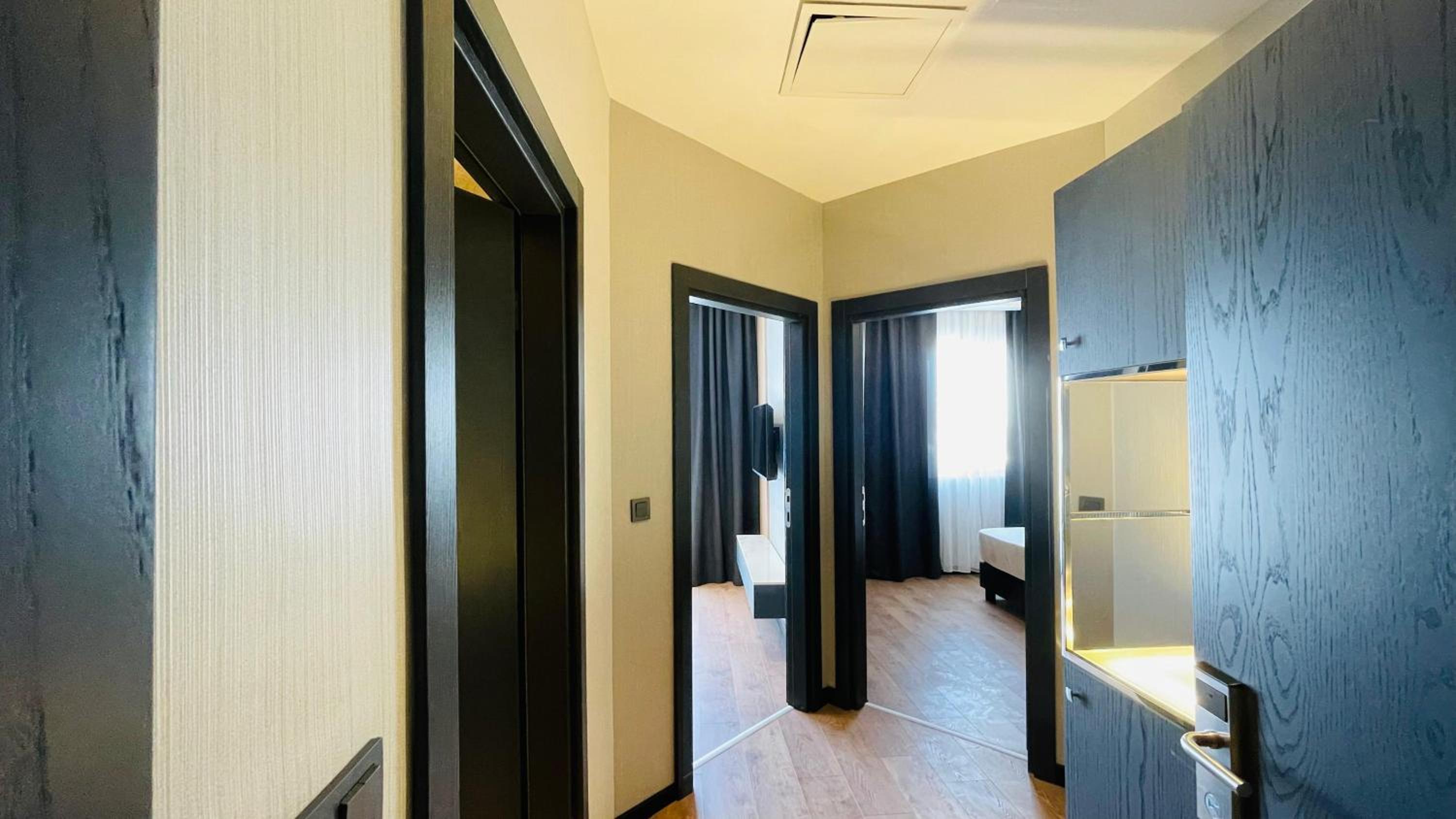 Osmanbey Fatih Hotel - Image 17