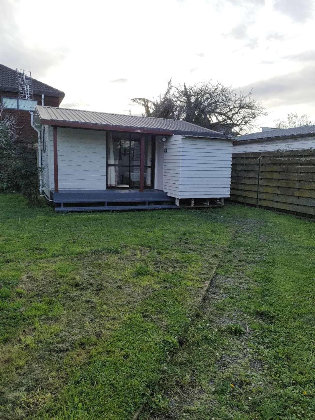 Garden Chalet 7A Rangiatea Rd 1 Bedroom House view 2