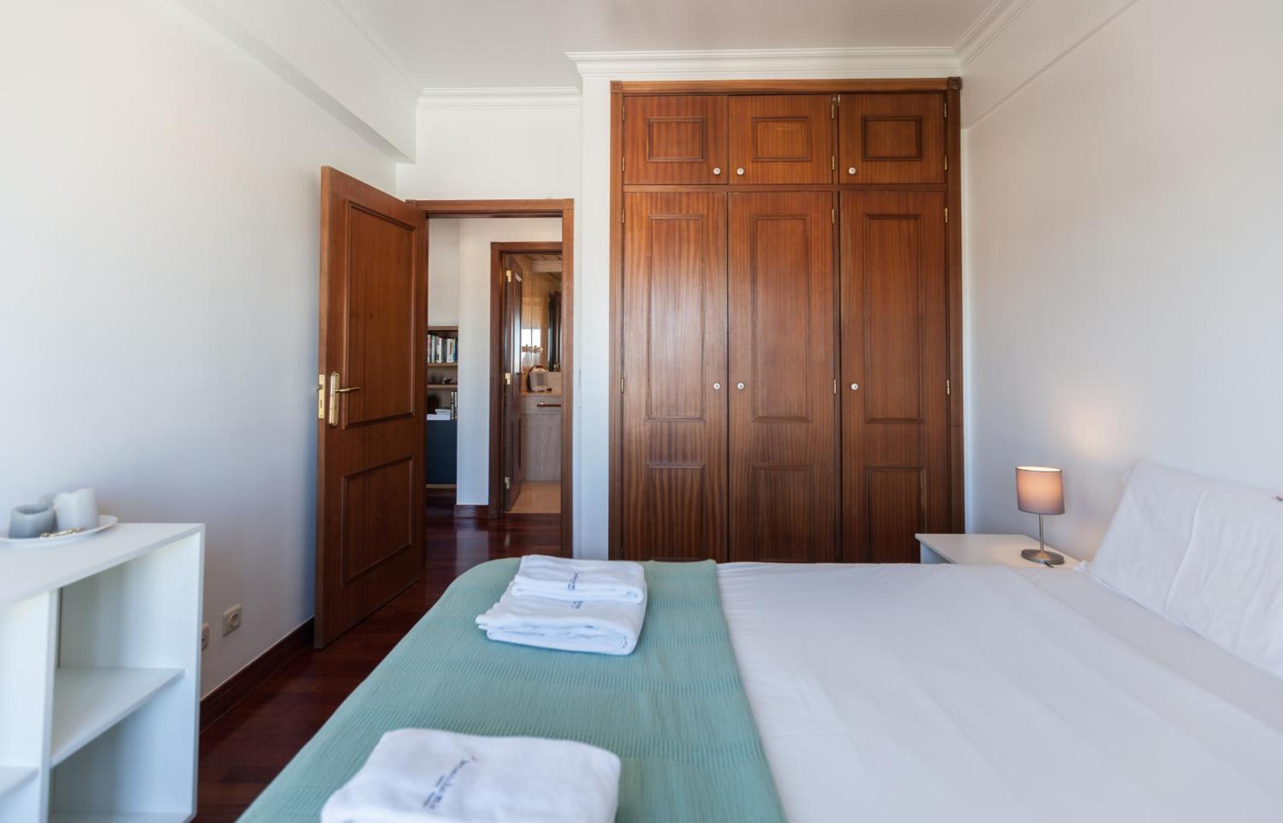 FLH Benfica Family Apartment view 5