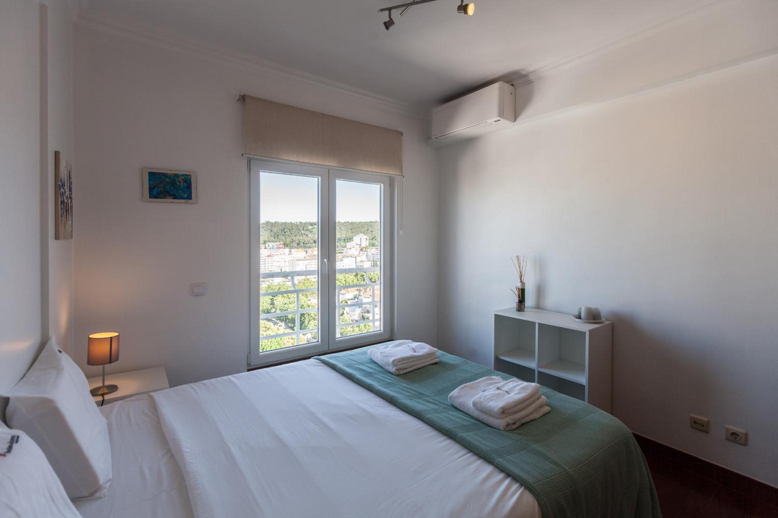 FLH Benfica Family Apartment view 4