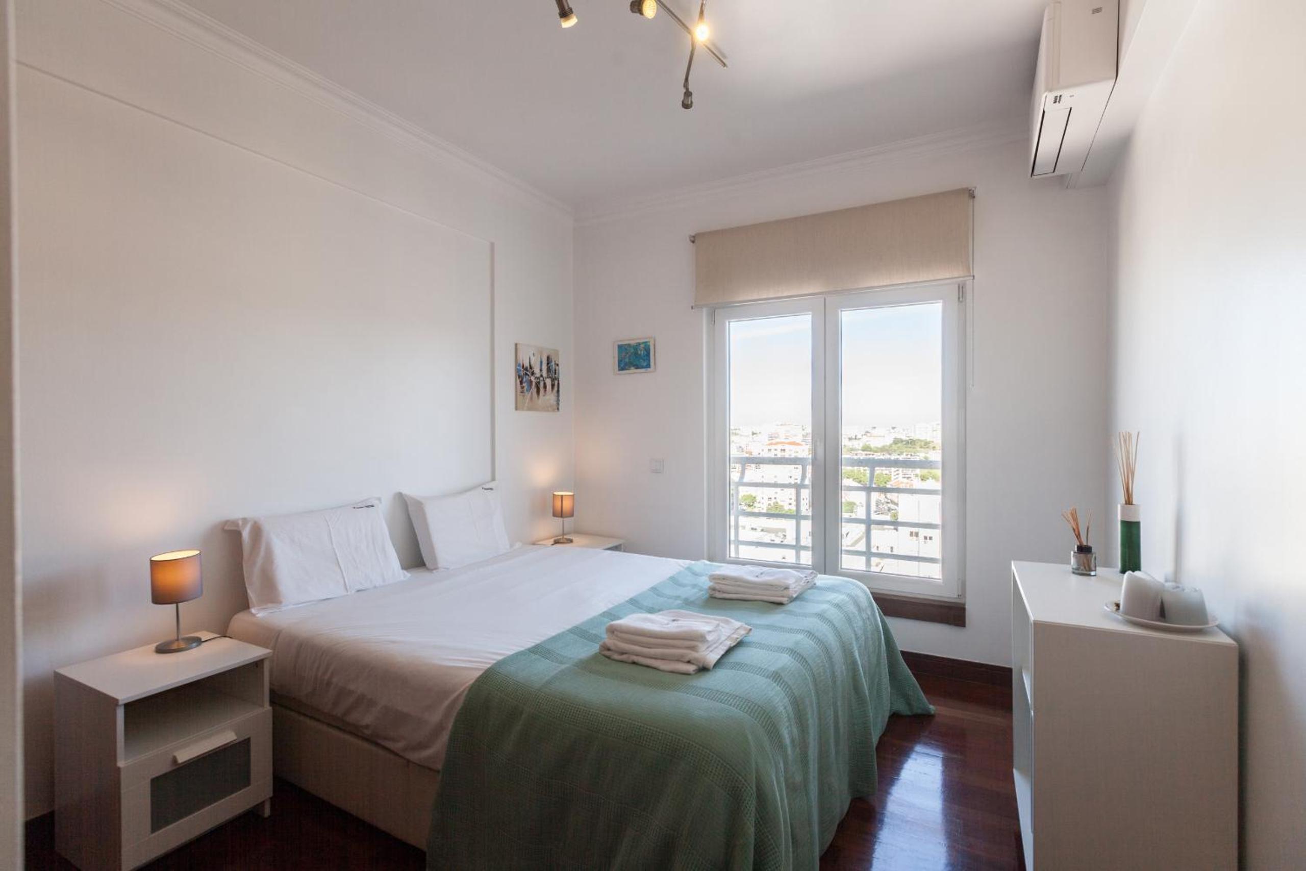 FLH Benfica Family Apartment view 3