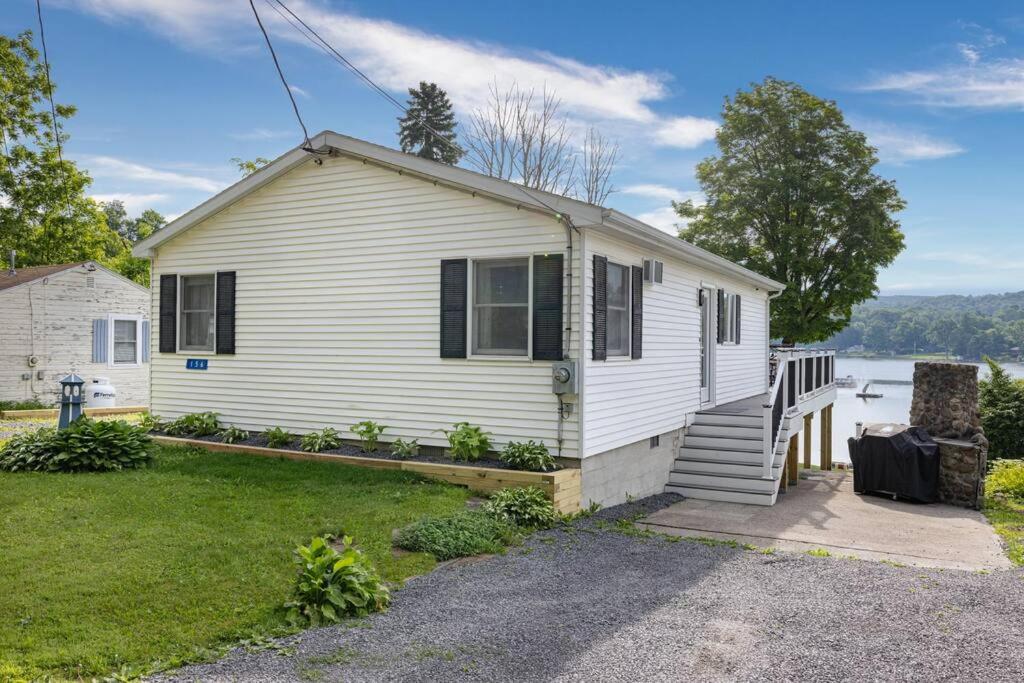 5 min to Colgate - Waterfront - Sleeps 8 view 3