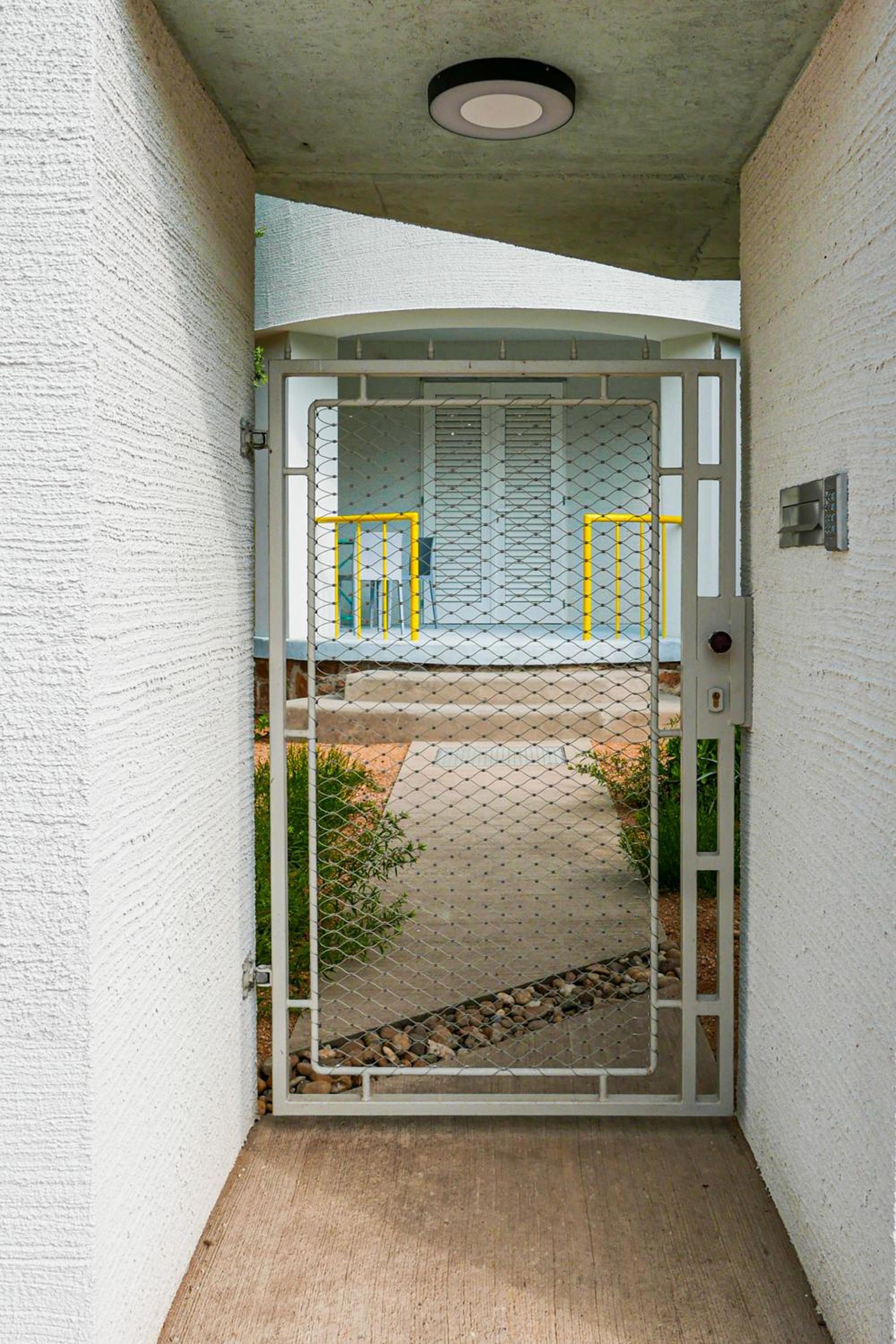 Photo 41