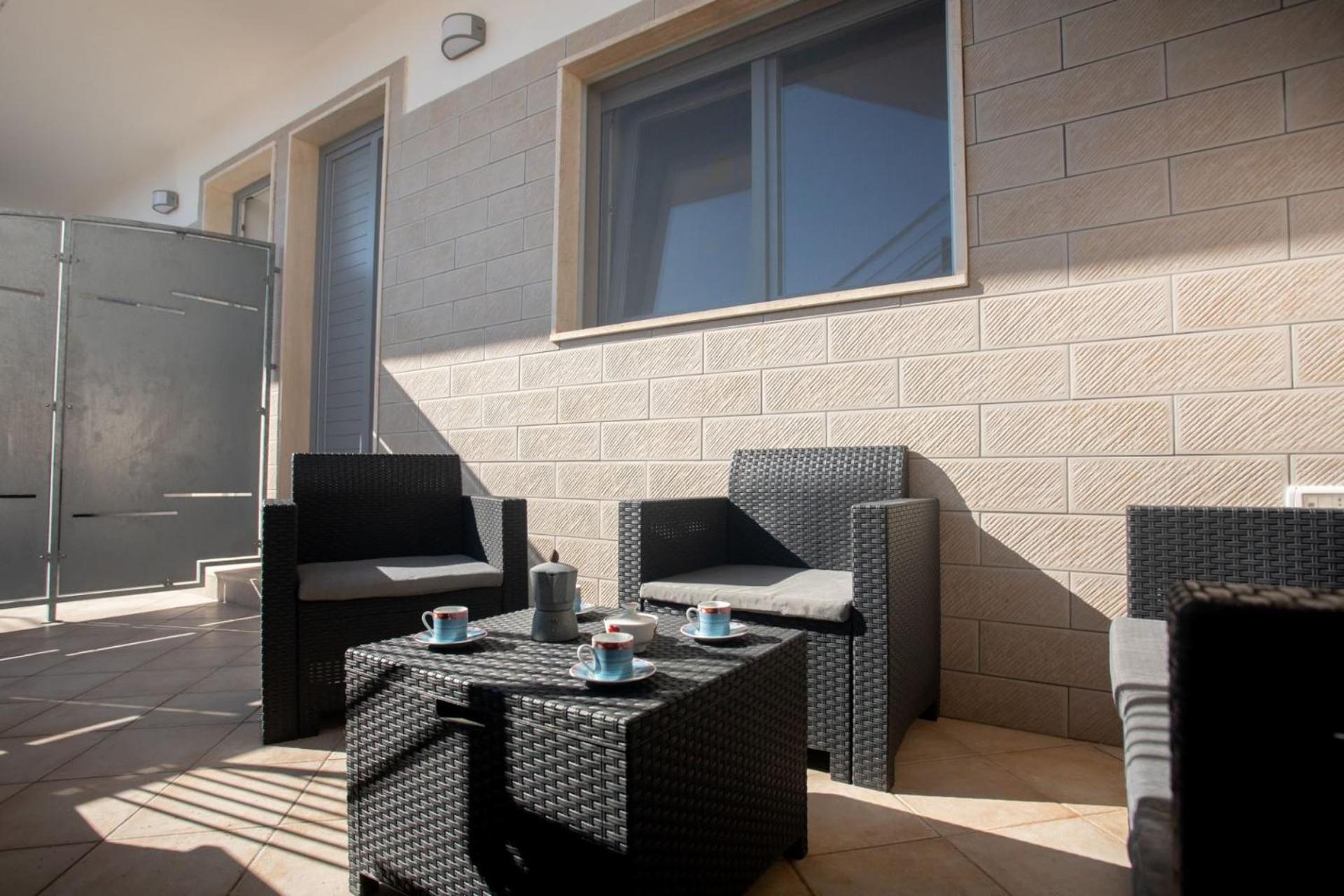 Samara' Dx vista mare view 2