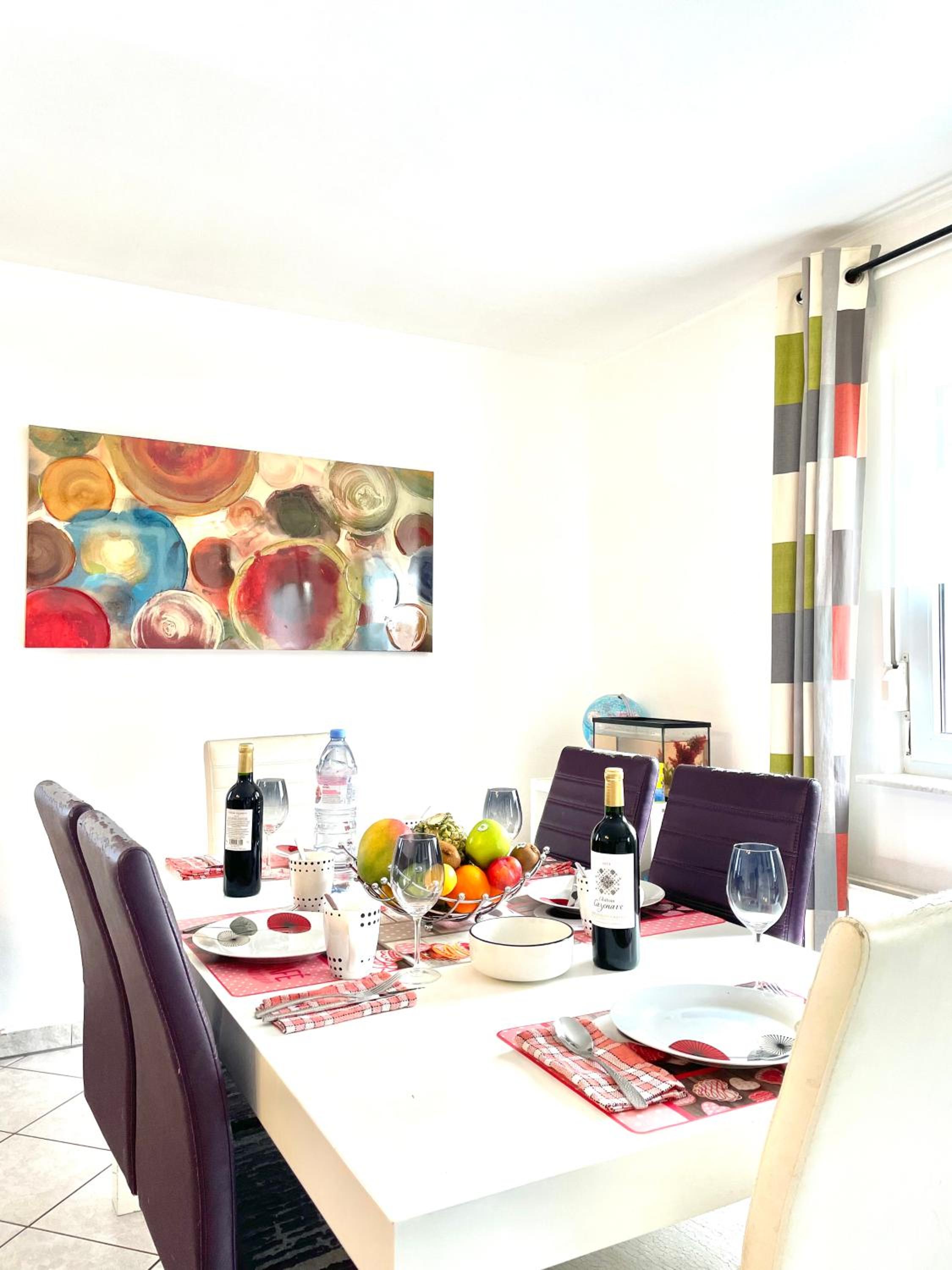 Large Room in Schuttrange Free Parking 10mins to Airport Excellent Customer Services