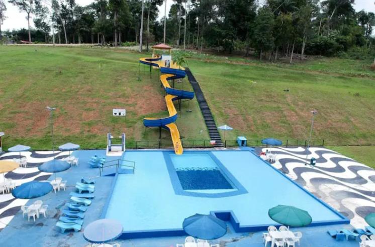Chalé em Parque Aquático - Presidente Figueiredo