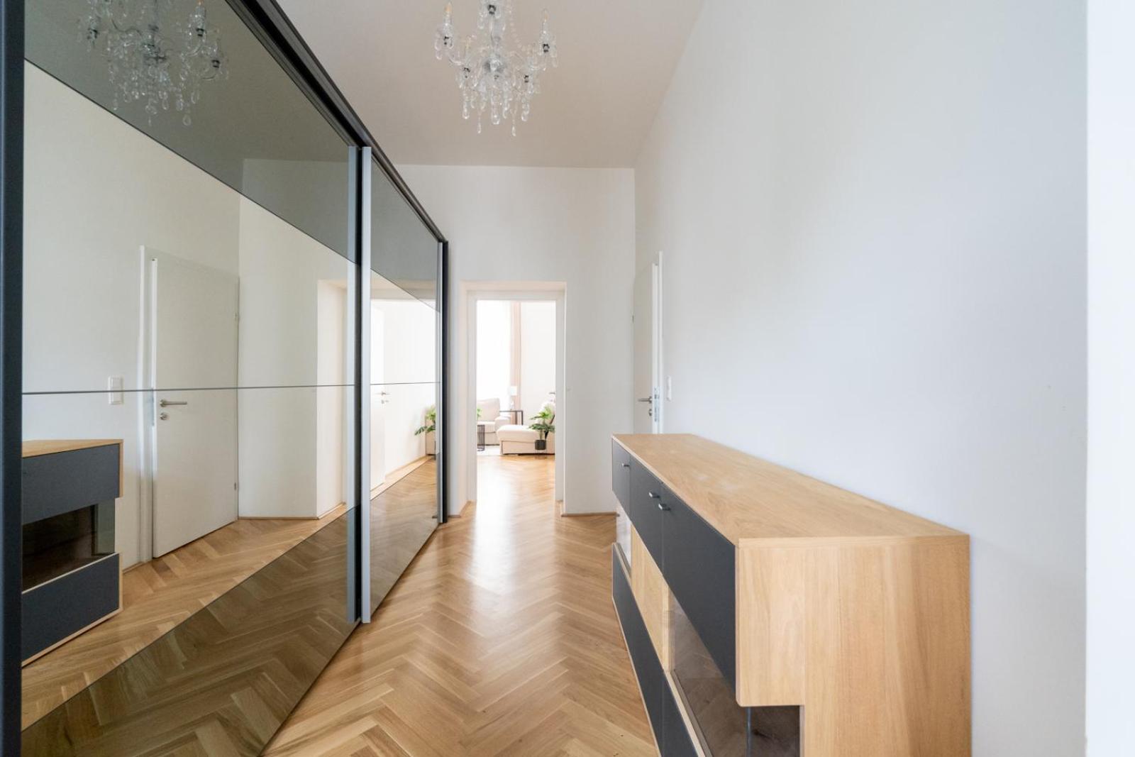 Luxurious Viennese Old Style Apartment