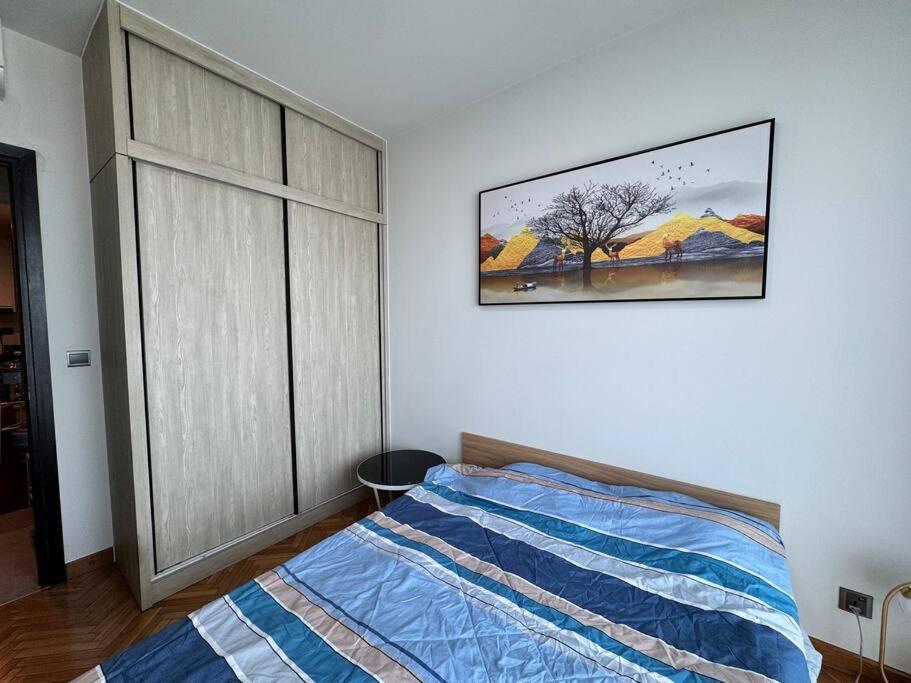 1 room Feliz en vista căn hộ sang trọng