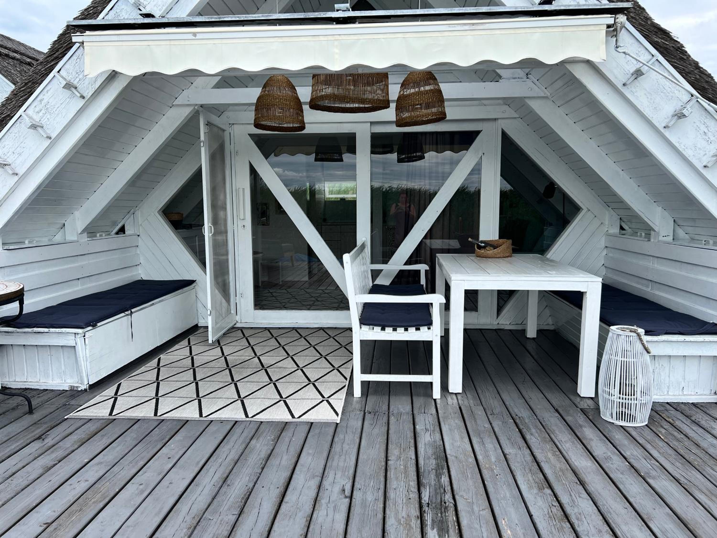 Seehütte Neusiedlersee - Seehaus inklusive Elektroboot