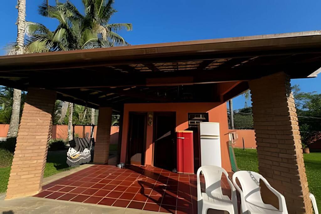 Casa com piscina em Ubatuba H1