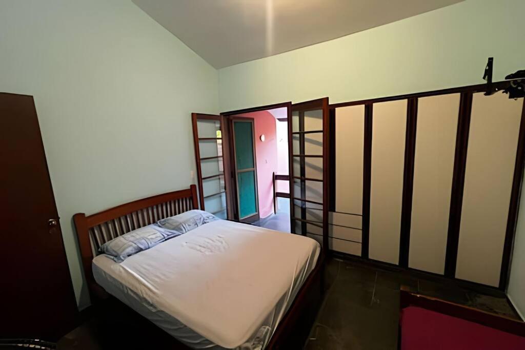 Casa com piscina em Ubatuba H1