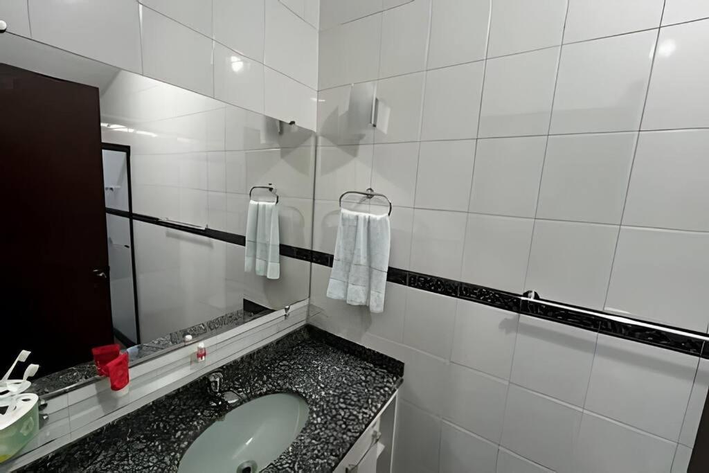 Casa com piscina em Ubatuba H1