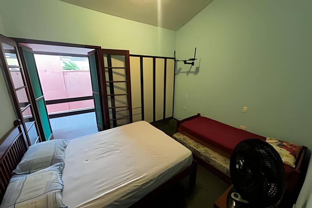 Casa com piscina em Ubatuba H1