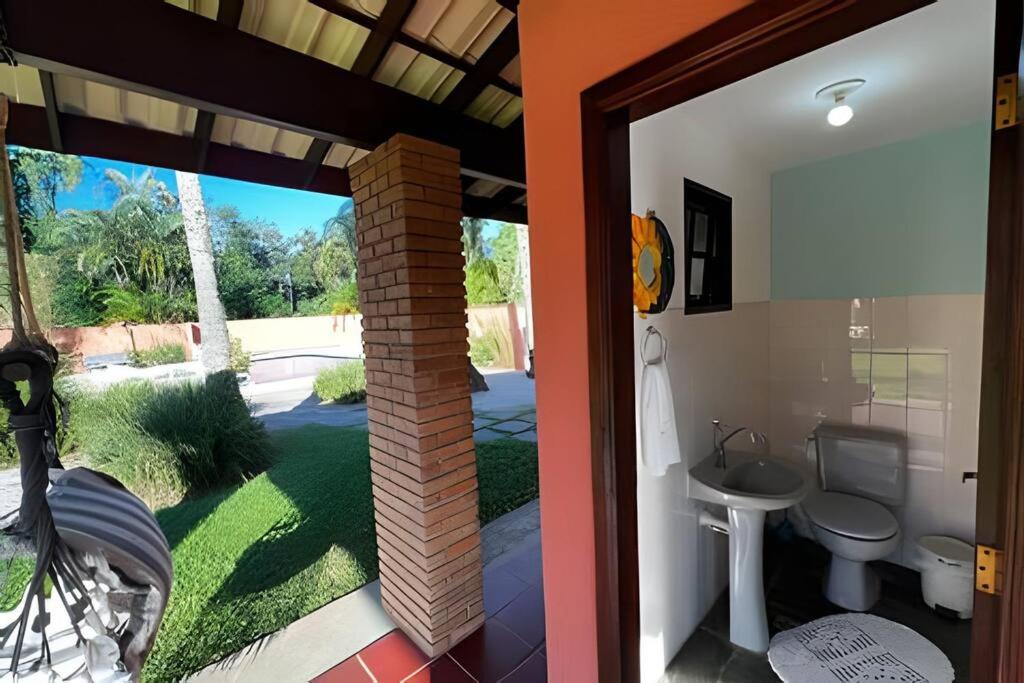 Casa com piscina em Ubatuba H1