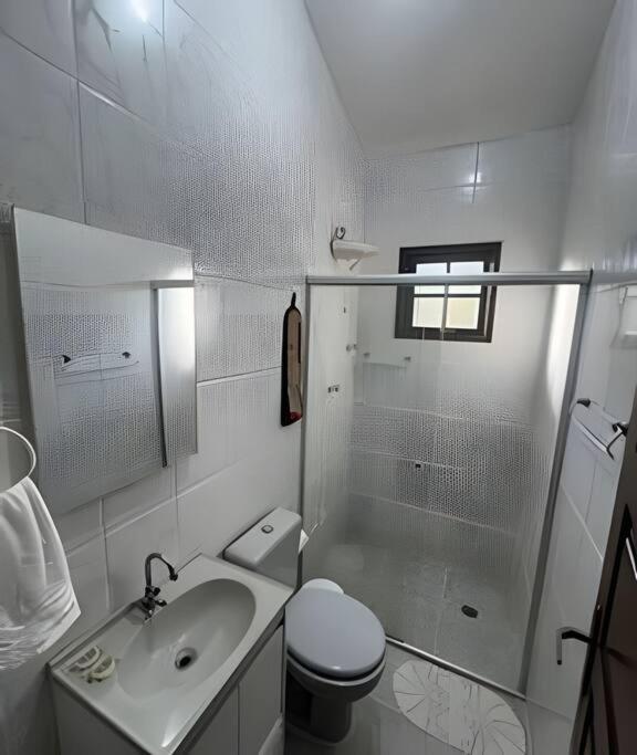 Casa com piscina em Ubatuba H1
