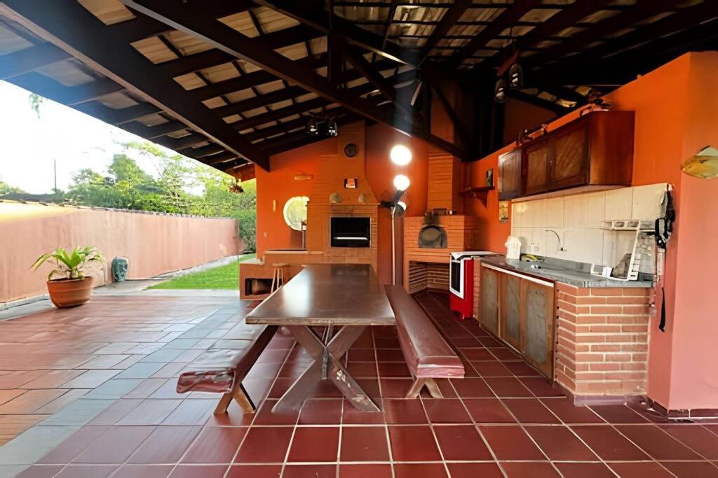 Casa com piscina em Ubatuba H1