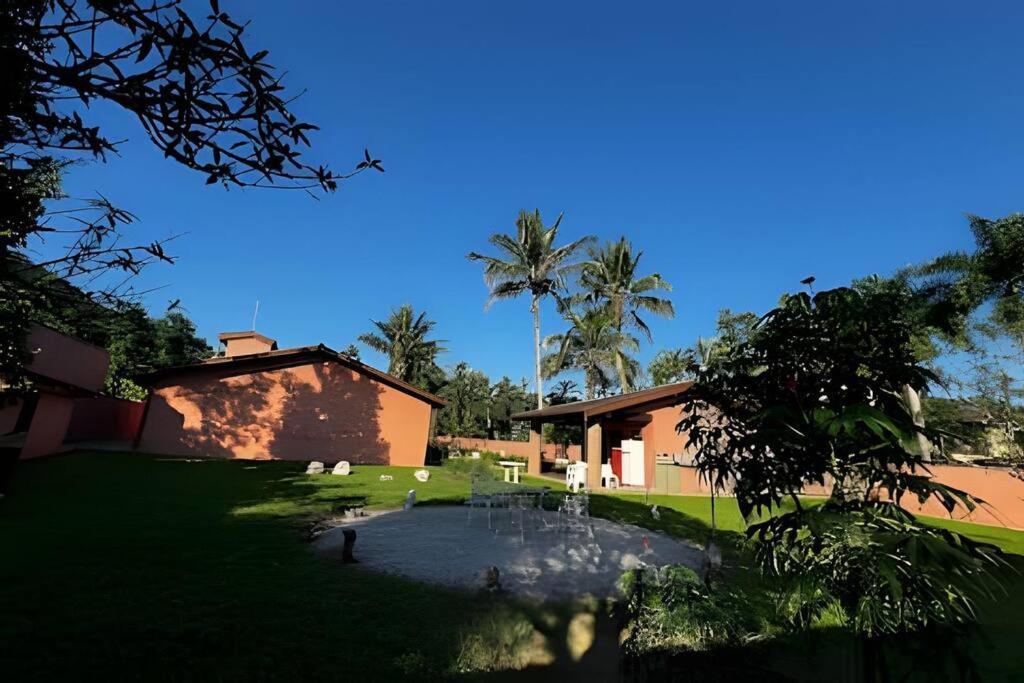 Casa com piscina em Ubatuba H1
