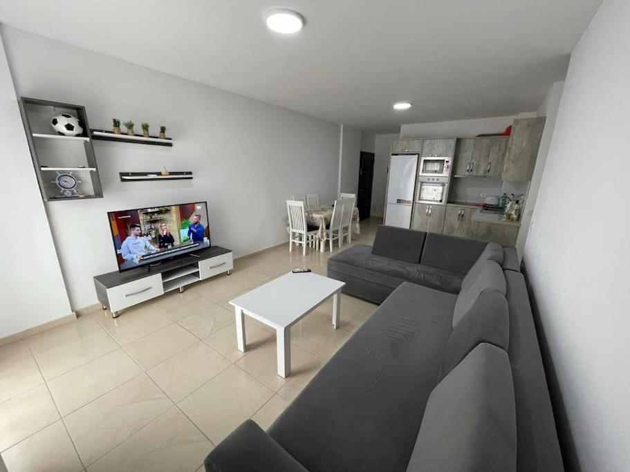 Saranda Flat