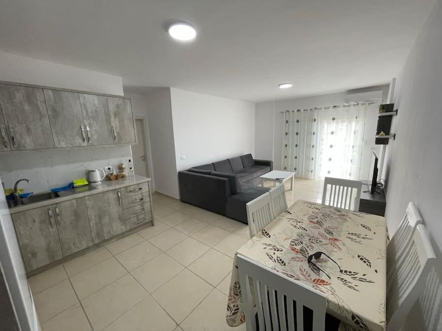 Saranda Flat