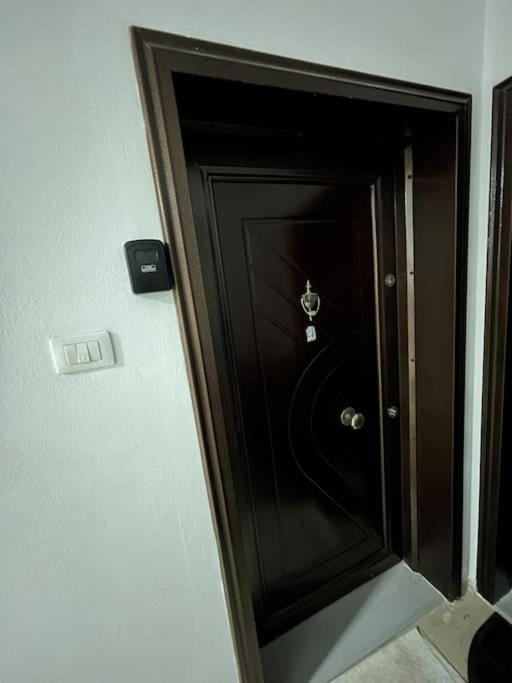 Saranda Flat