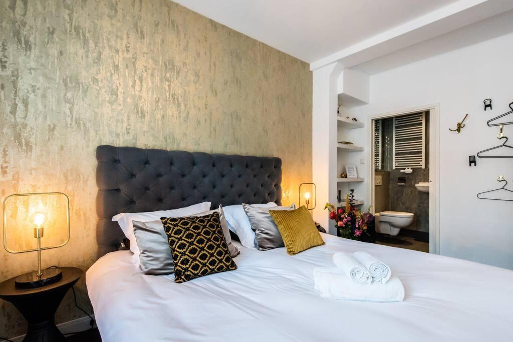Luxurious boutique suite in City Center