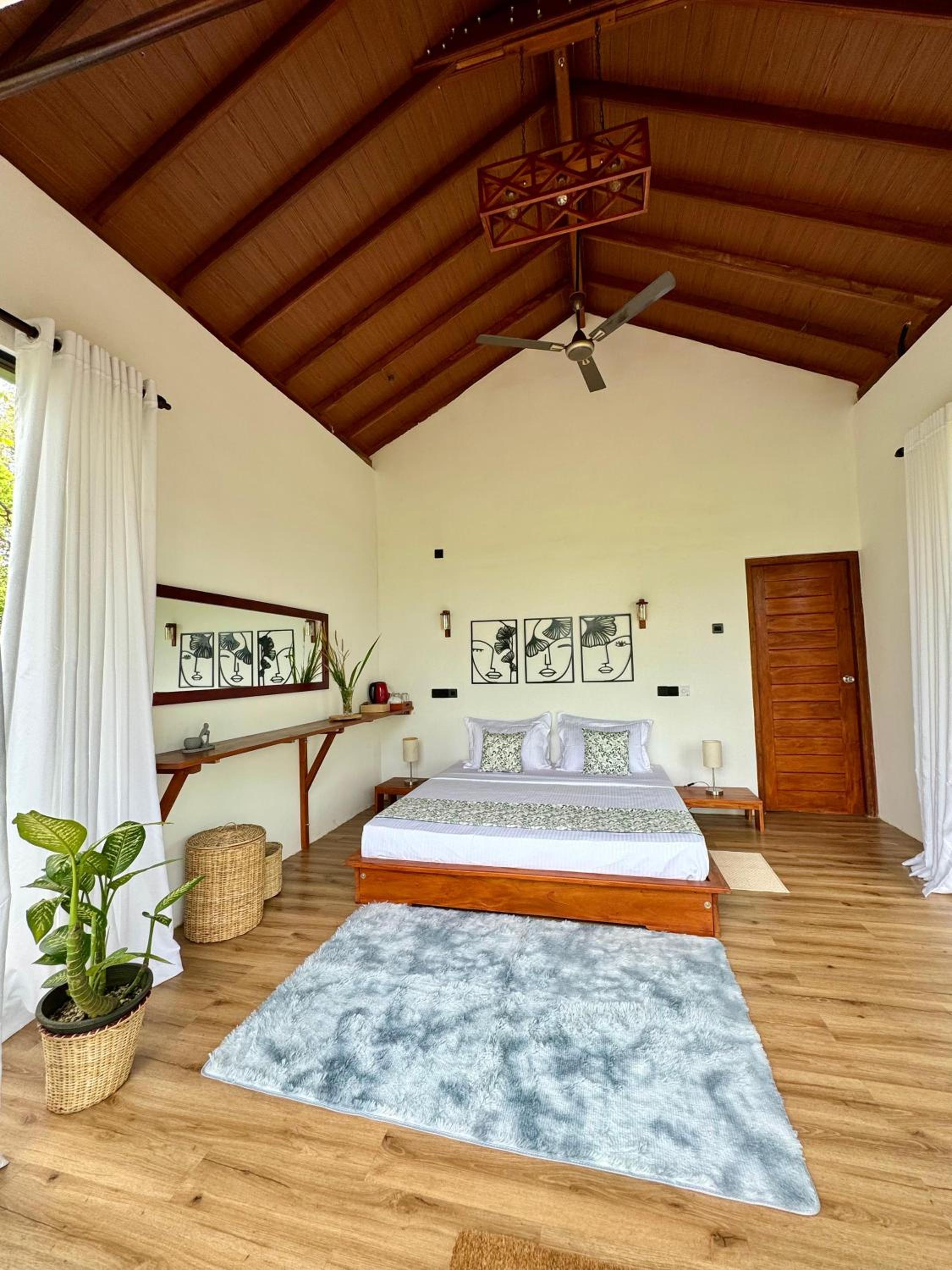 Paarvie Sigiriya