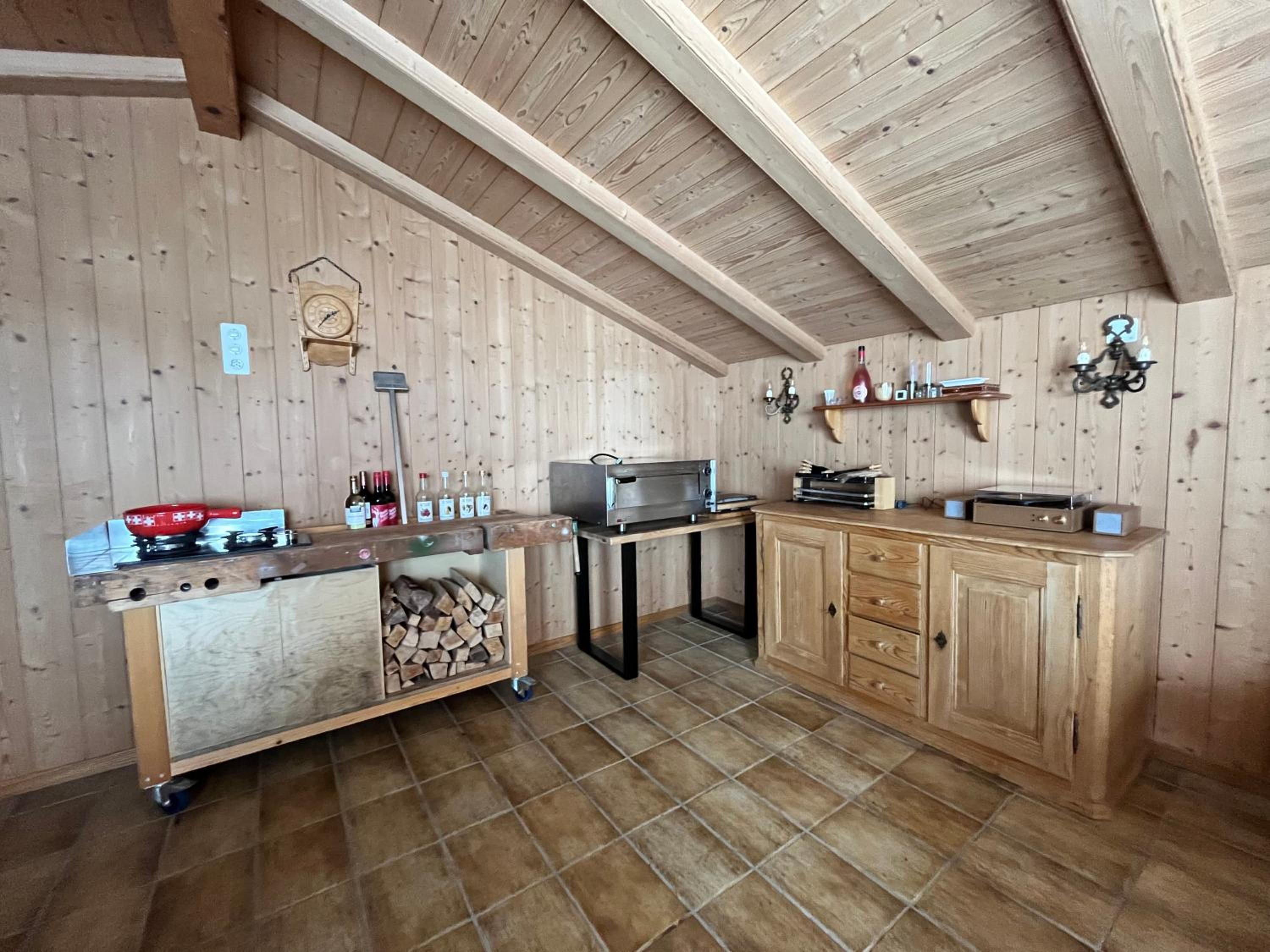 High-End-Haus mit Garten und Extras