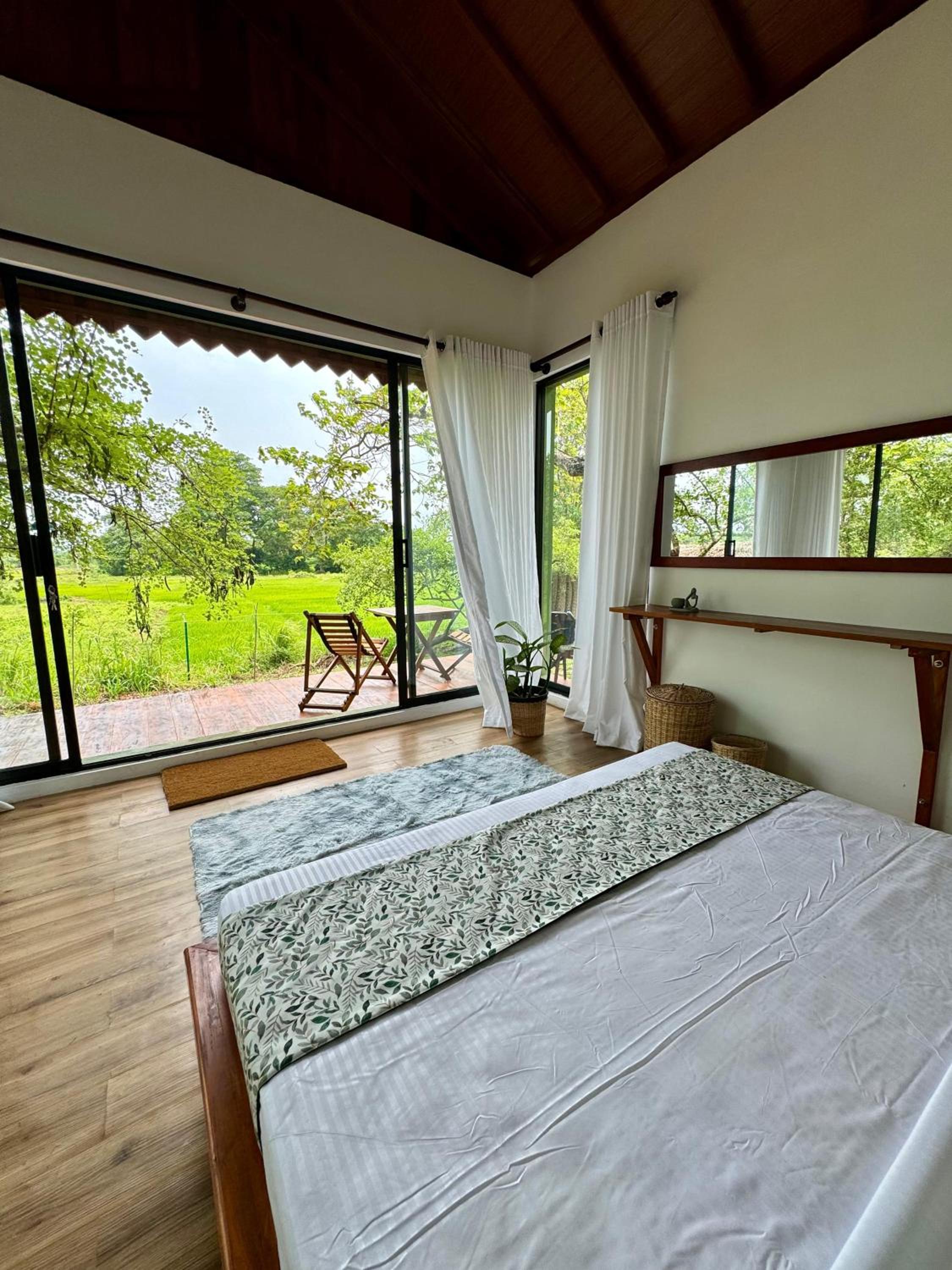 Paarvie Sigiriya