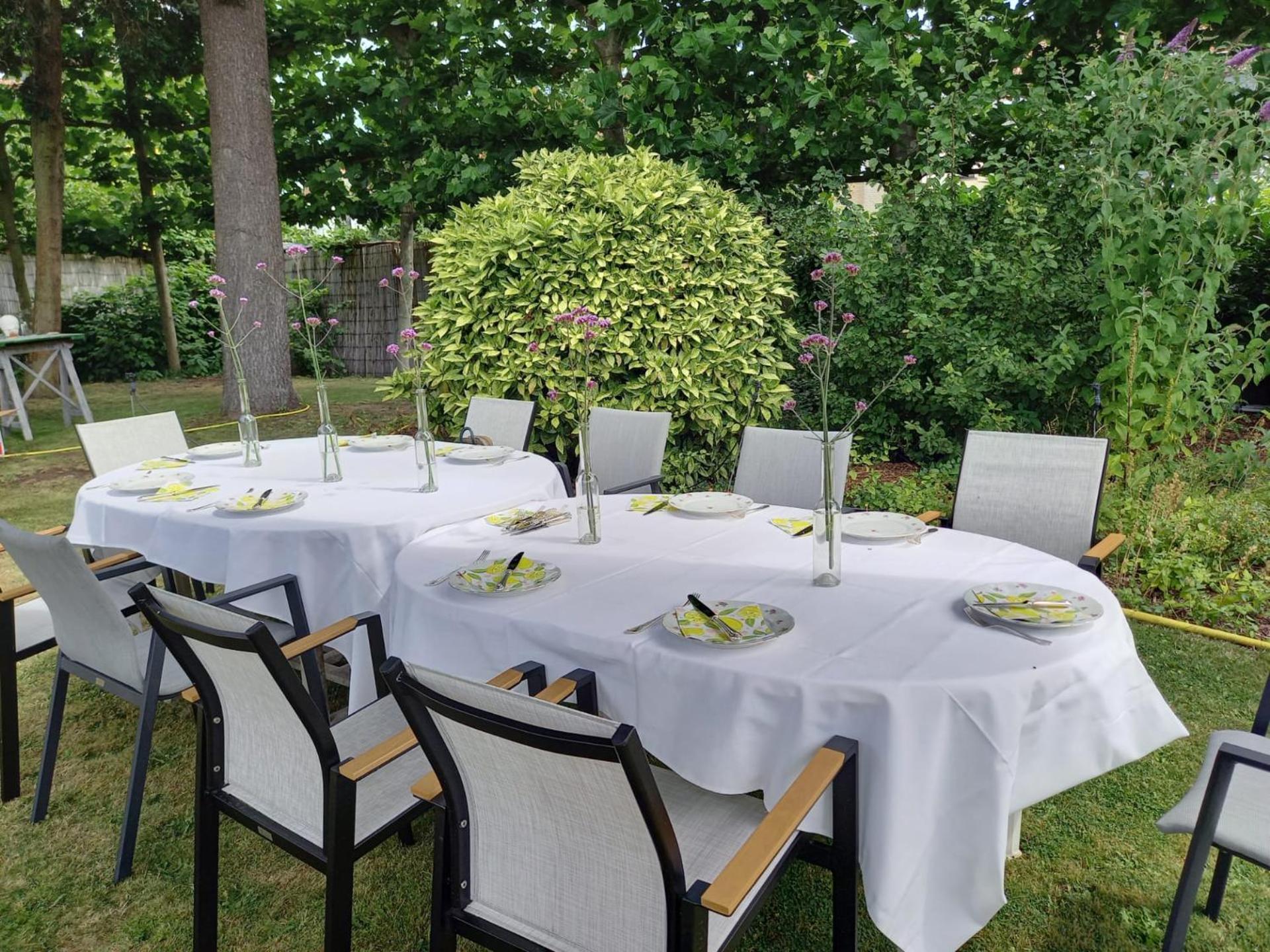 Charming 19th century small castle FINE FLEUR surrounded by quiet garden