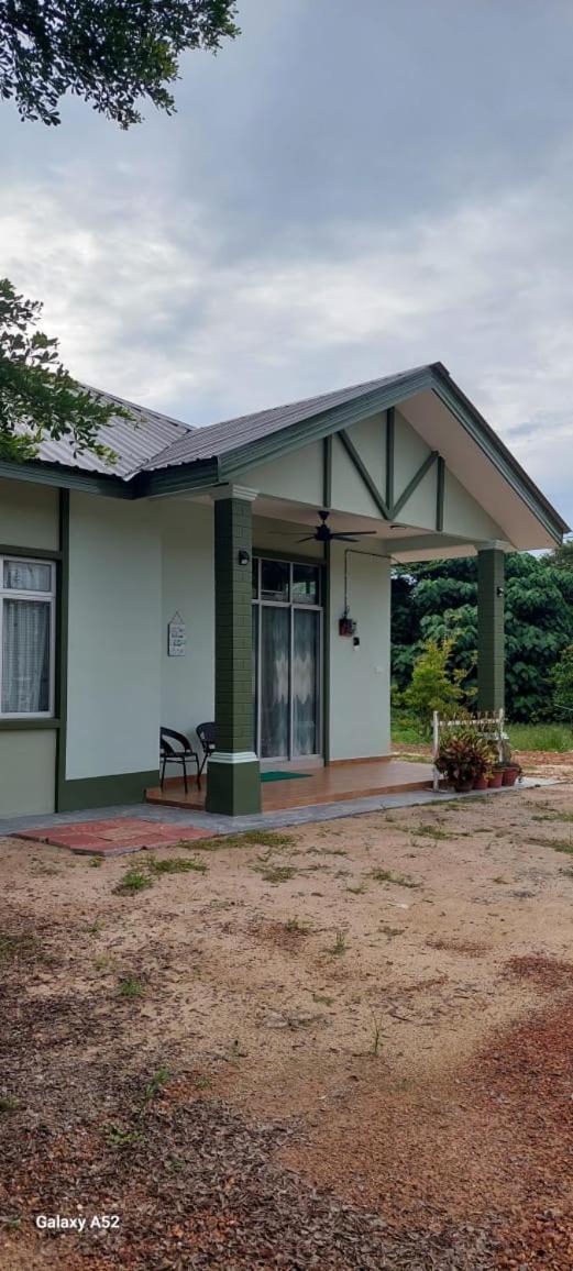 Homestay Melaka Kiut 6 to 8 pax