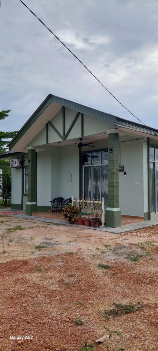 Homestay Melaka Kiut 6 to 8 pax