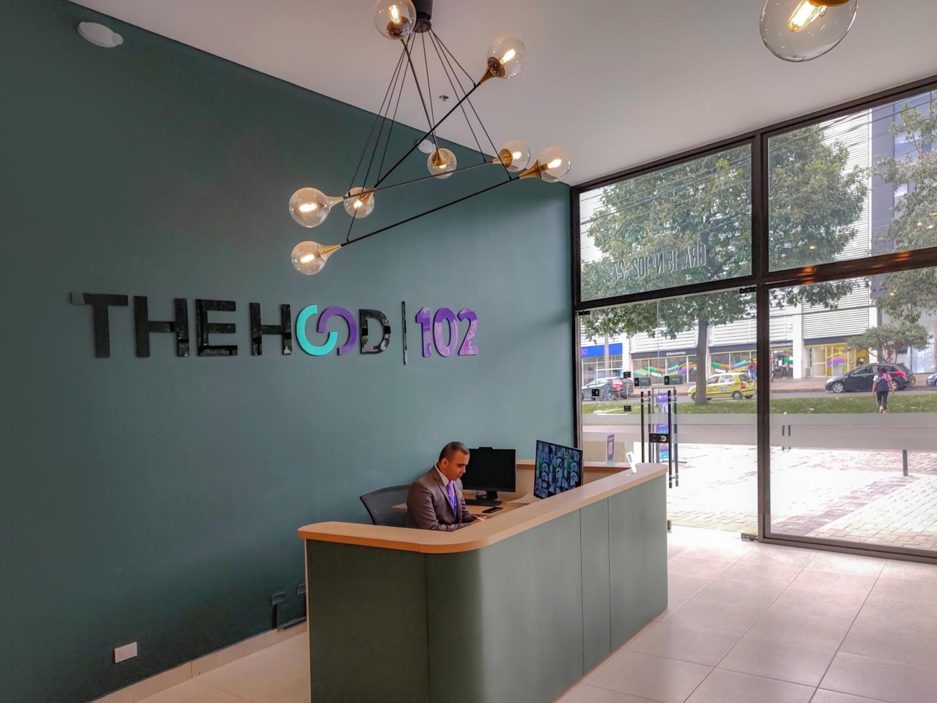 The Hood 102, Modern and Luxury Apartments