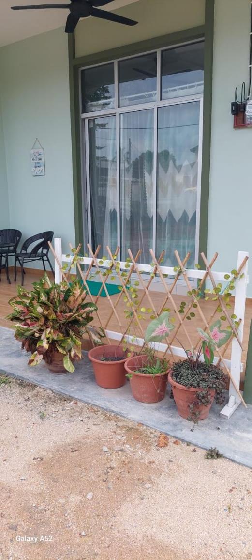 Homestay Melaka Kiut 6 to 8 pax