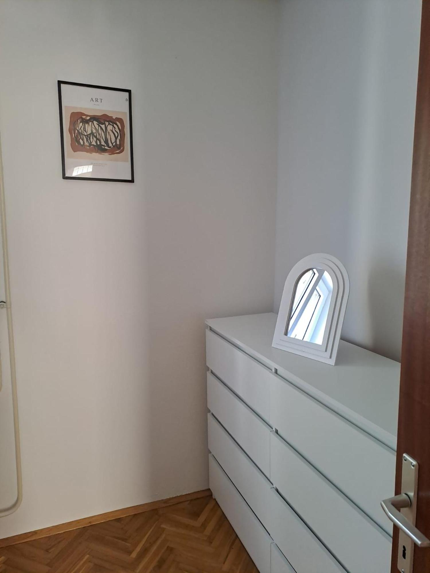 Photo 57