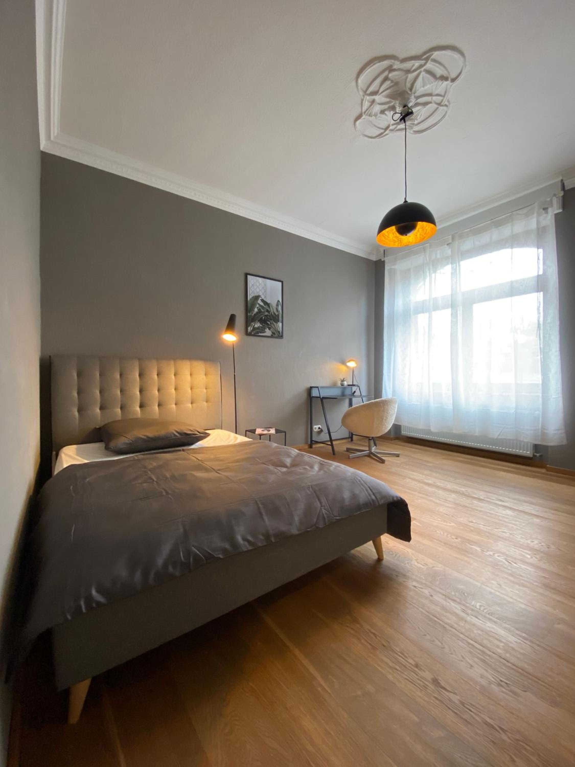 Offenbach Vacations - Modern apartment with stucco Liebig54 - Property Image 1