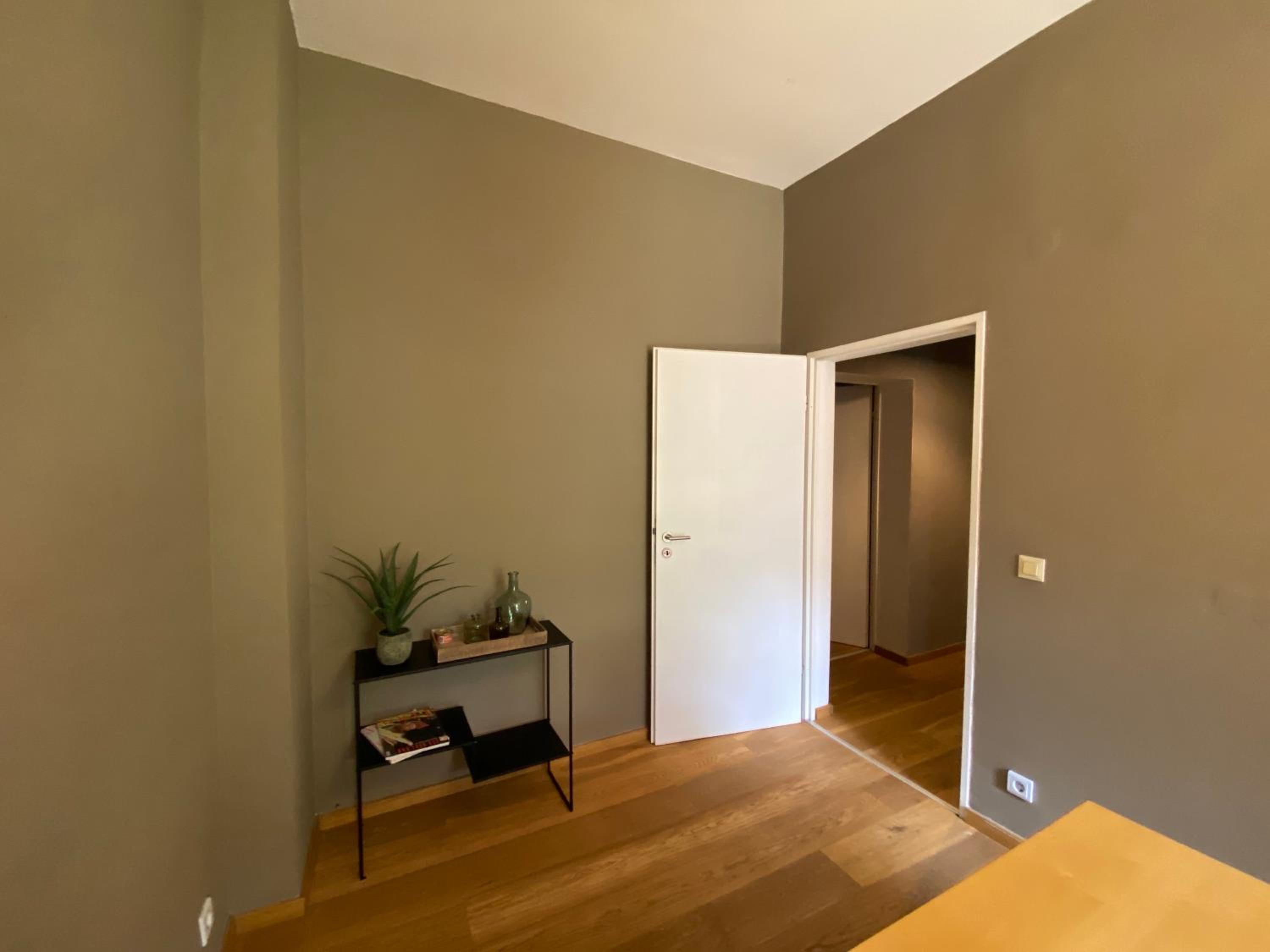 Offenbach Vacations - Modern apartment with stucco Liebig54 - Property Image 5
