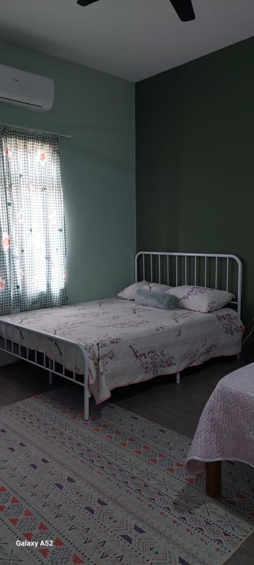 Homestay Melaka Kiut 6 to 8 pax