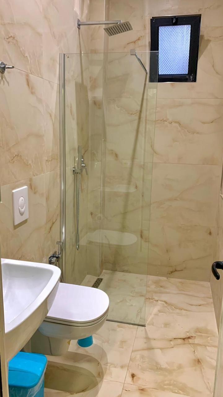 Room sweet Room, Plazh , Durres