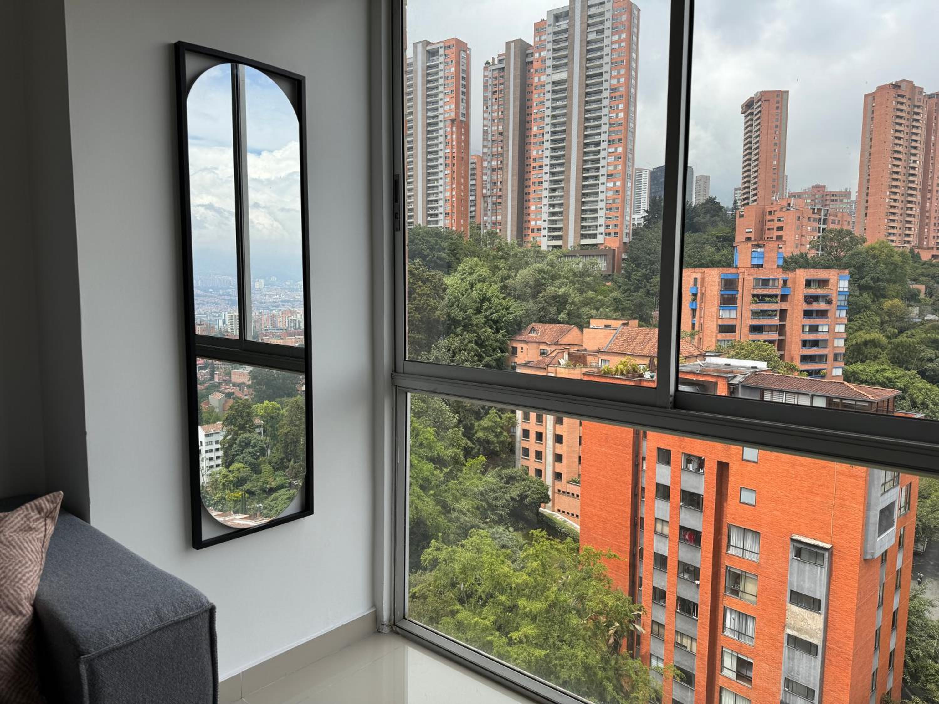 Apt con vista, Poblado by hoost